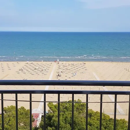 International Seaview Apartman *